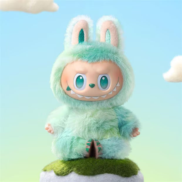 La série Monster Energy - Pendentif en peluche vinyle Serenity (17 cm)